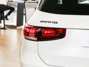 2023A(y)MG GLB 35 4MATIC (x)(ji)^