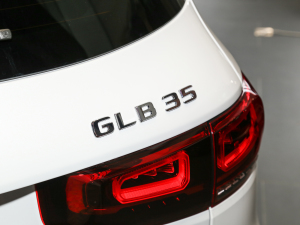 2023AMG GLB 35 4MATIC ϸ