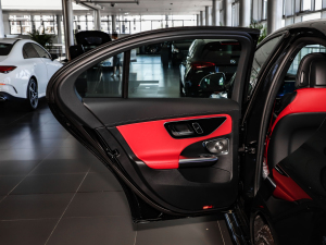 2024Ŀ AMG C 43 4MATIC п؅^