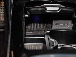 2024Ŀ AMG C 43 4MATIC п؅^(q)