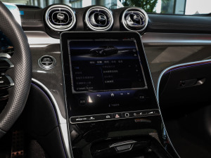 2024Ŀ AMG C 43 4MATIC п؅^(q)