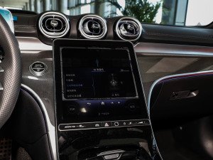 2024Ŀ AMG C 43 4MATIC п؅^(q)