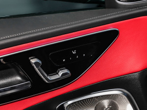 2024Ŀ AMG C 43 4MATIC g