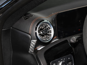 2024AMG CLA 45 S 4MATIC+ ȼ殔؄e п؅^