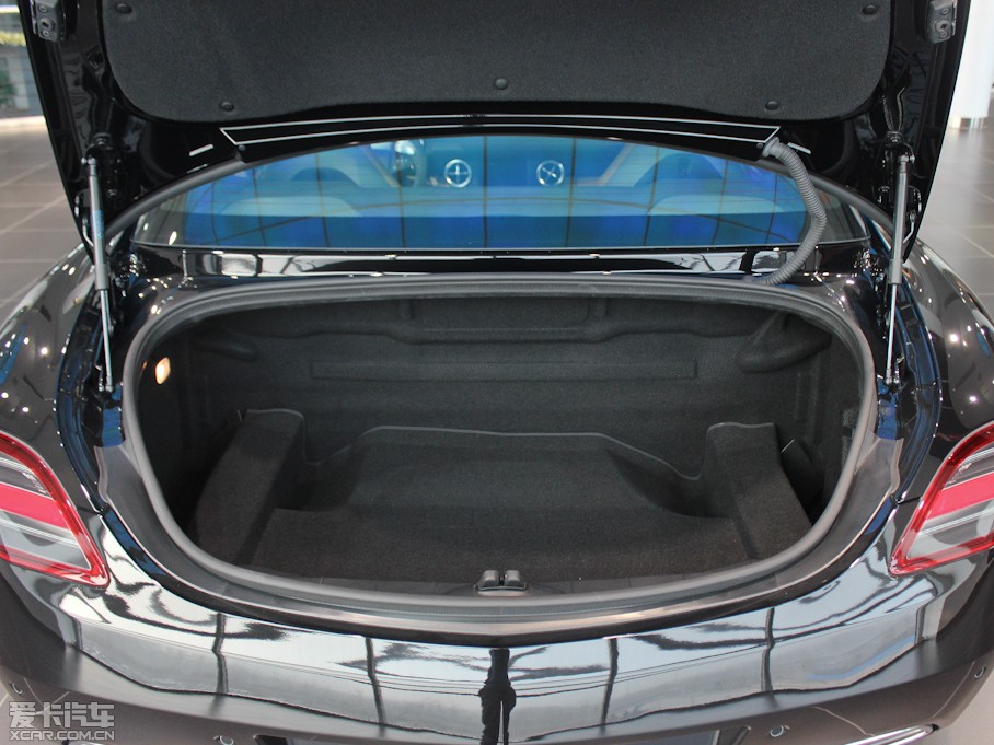 2011A(y)MG SLS AMG SLS