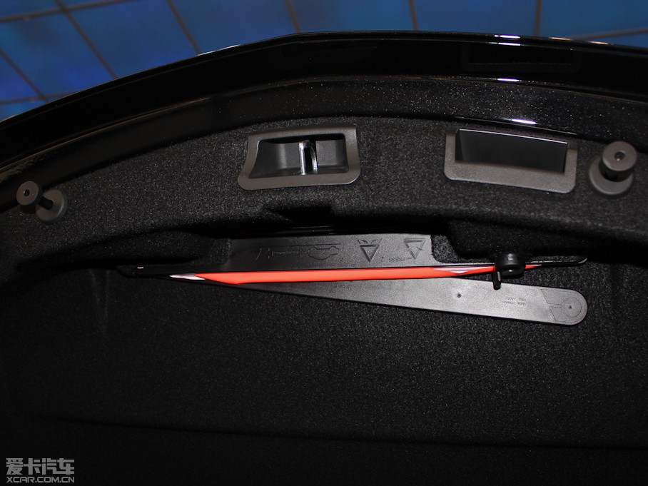 2011A(y)MG SLS AMG SLS