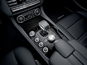 2012��A(y��)MG CLS 63 �п؅^(q��)