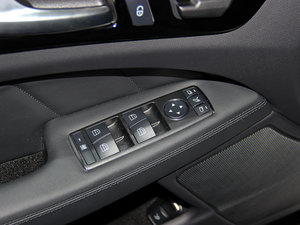 2012��AMG CLS 63 ���g����