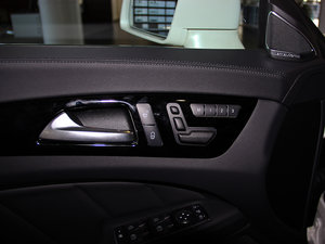 2012��AMG CLS 63 ���g����