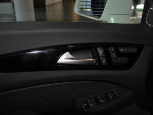 2012��AMG CLS 63 ���g����