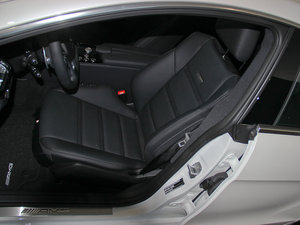 2012��AMG CLS 63 ���g����