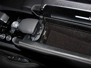 2012��AMG CLS 63 ���g����