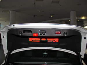 2012��A(y��)MG CLS 63 ���g����