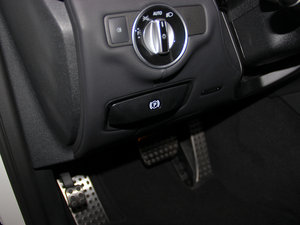 2012��AMG CLS 63 �п؅^