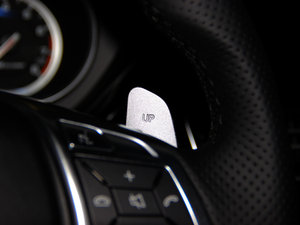 2012��AMG CLS 63 �п؅^