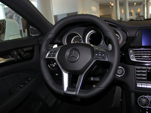 2012��AMG CLS 63 �п؅^