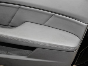 2012��AMG CLS 63 ���g����