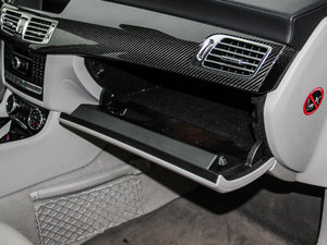 2012��AMG CLS 63 ������