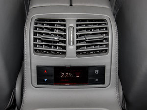 2012��AMG CLS 63 ���g����