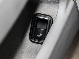 2012��A(y��)MG CLS 63 ���g����