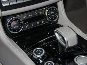 2012��AMG CLS 63 ���g����