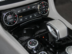 2012��AMG CLS 63 ���g����