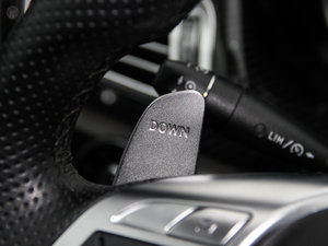 2012��AMG CLS 63 �п؅^