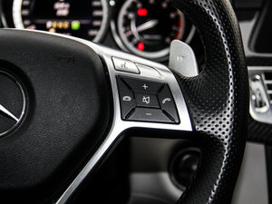 2012��AMG CLS 63 �п؅^