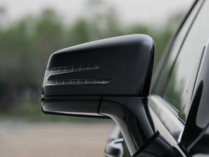 2012��AMG CLS 63 �������^