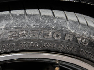 2012��A(y��)MG CLS 63 ݆̥�ߴ�