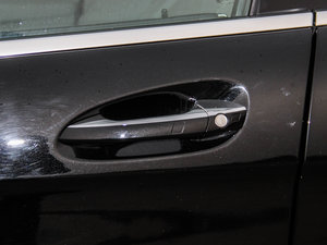 2012��A(y��)MG CLS 63 ���{�T(m��n)����