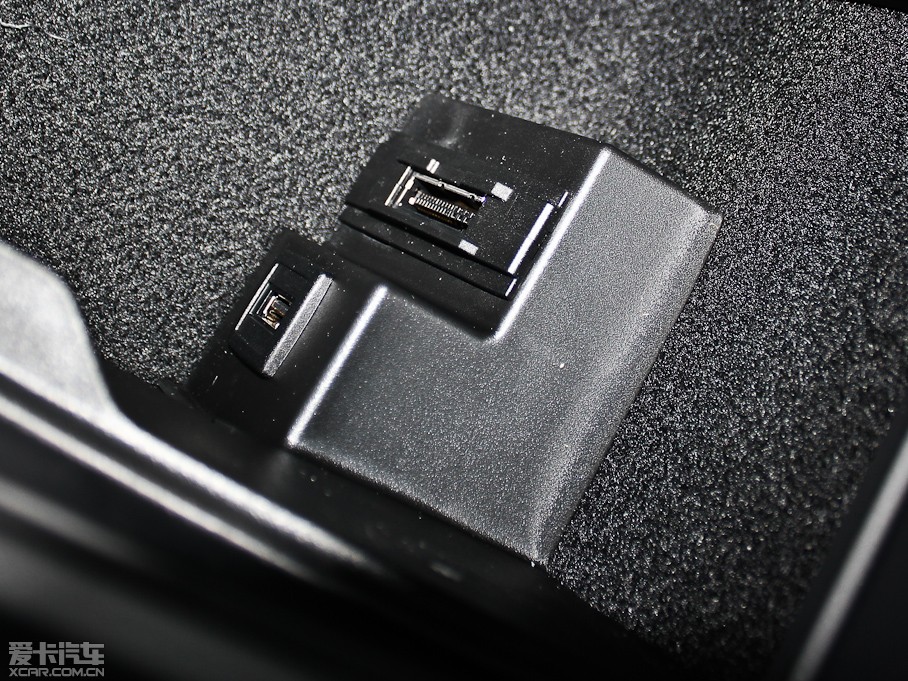 2012YC(j)AMG AMG C 63 T(dng)а