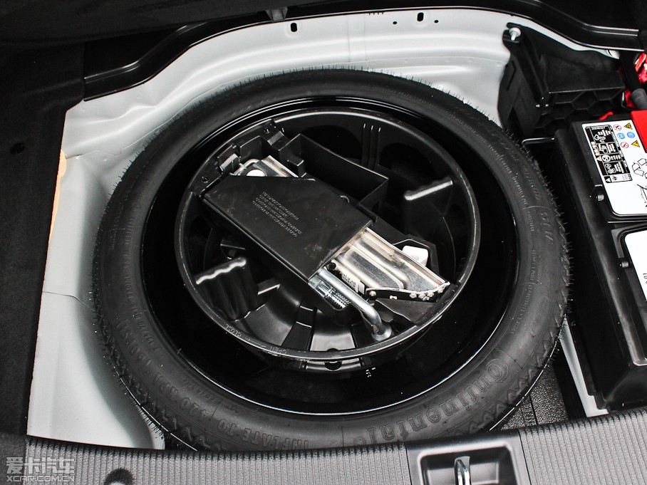 2012YC(j)AMG AMG C 63 T(mn)(dng)а