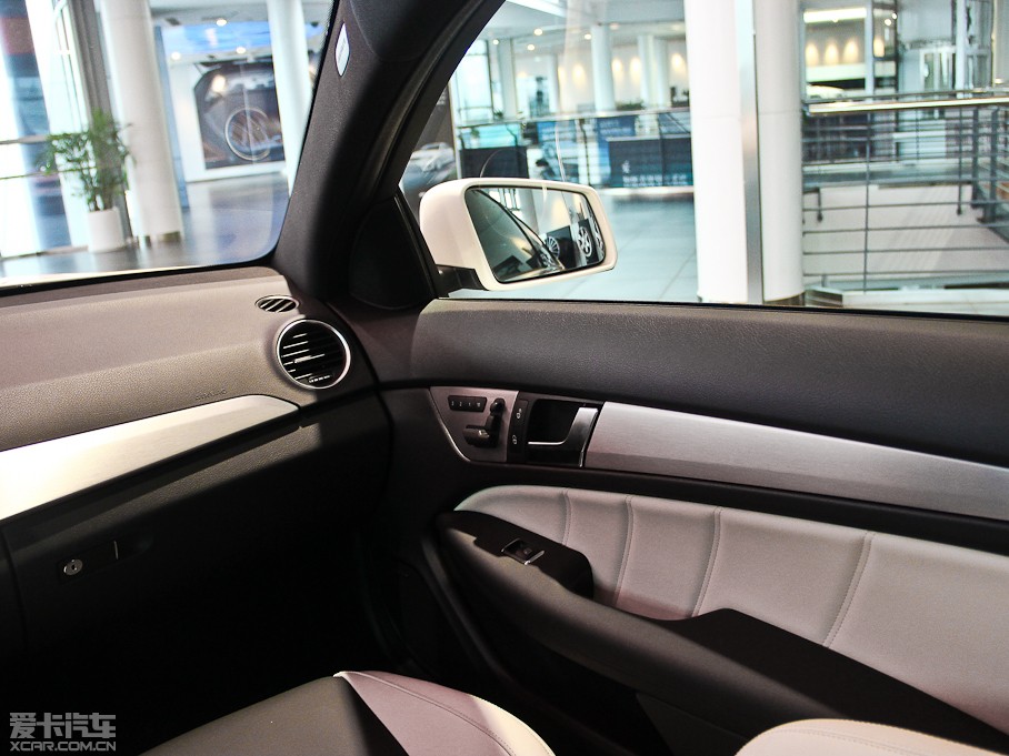 2012YCAMG AMG C 63 Coupe(dng)а