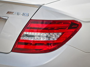 2012AMG C 63 TӸа ^