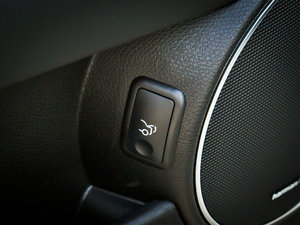 2012AMG C 63 TӸа g