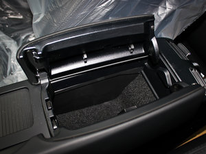 2012AMG C 63 TӸа g