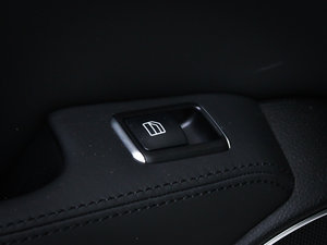 2012AMG C 63 TӸа g