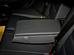 2012A(y)MG C 63 TӸа 