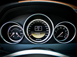 2012AMG C 63 TӸа x