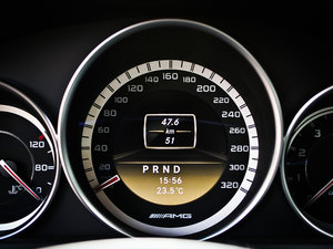 2012AMG C 63 TӸа п؅^