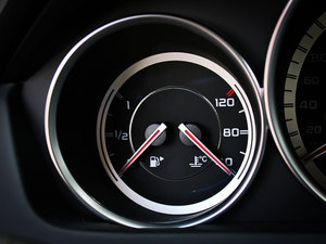 2012AMG C 63 TӸа п؅^