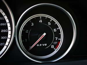 2012AMG C 63 TӸа п؅^