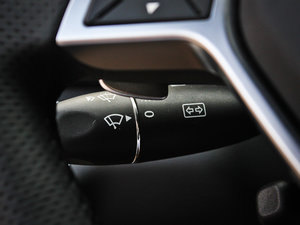 2012AMG C 63 TӸа п؅^