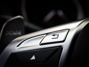 2012AMG C 63 TӸа п؅^