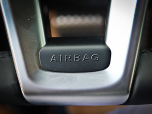 2012AMG C 63 TӸа п؅^