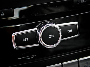 2012AMG C 63 TӸа п؅^