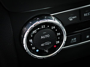 2012AMG C 63 TӸа п؅^