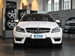 2012AMG C 63 CoupeӸа ǰ