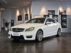 2012AMG C 63 CoupeӸа ǰ45